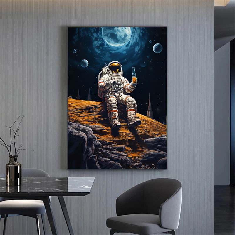 Poster astronot Modern dengan  - Board Game Hotel ulasan dan harga